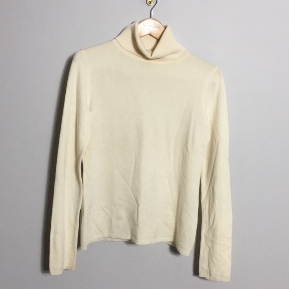Theory cashmere turtleneck